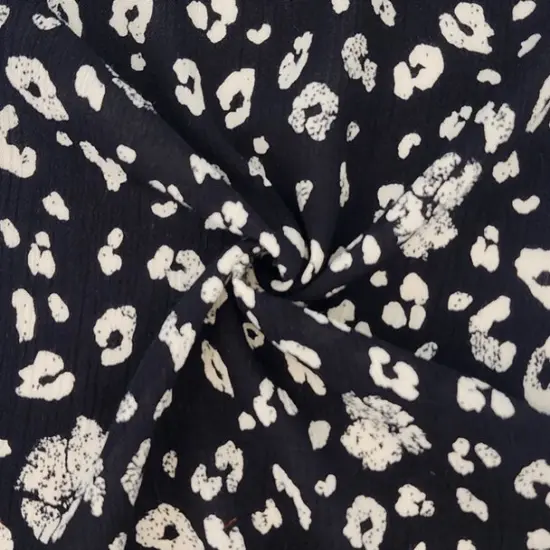 1 Yard Polar Night Rayon Crinkle Apparel Fabric 50/52 inches Width {1}