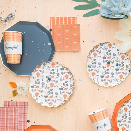 SUNKISSED ORANGE SIGNATURE BOW SMALL NAPKINS {2}
