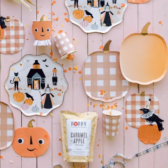 GINGHAM PUMPKIN SHAPED PLATES {5}