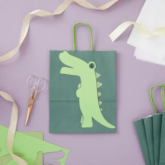 25-Pack Dark Green Gift Bags with Handles, 8x4x10-Inch Paper Goodie Bags for Party Favors and Treats, Birthday Party Supplies {3}