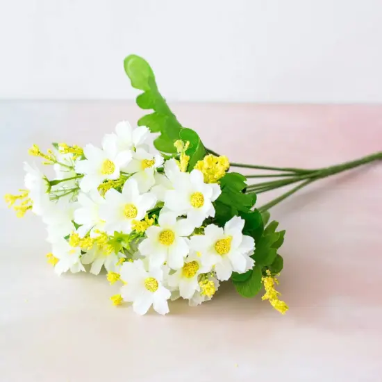 Outdoor Artificial Flower Plant Grass Garden Daisy Home Decoration White {1}