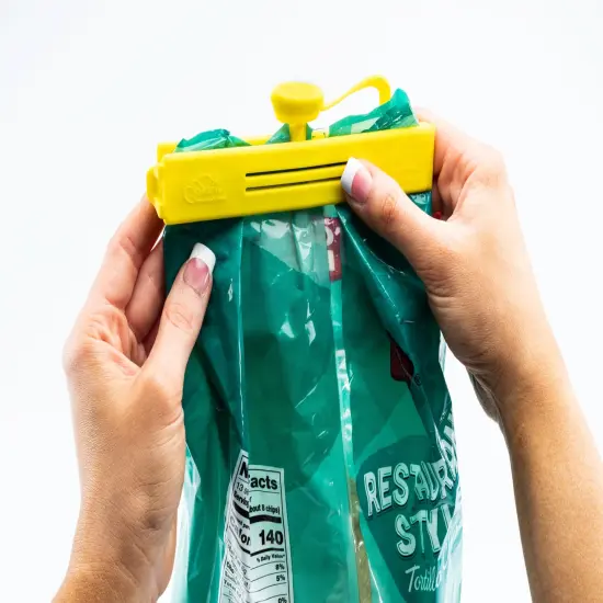 Keeps it Fresh&trade; - Air Removing Bag Clip {2}