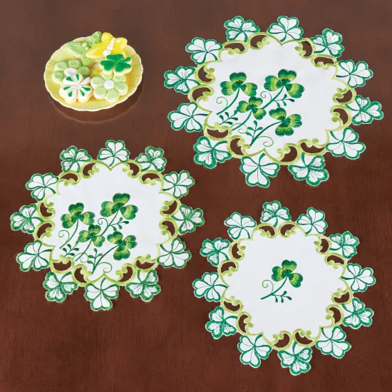 Collections Etc Embroidered Shamrock Leaves Cutwork Table Linens {1}