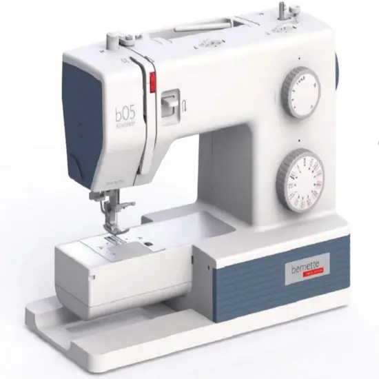 Bernette 05 Academy Sewing Machine {3}