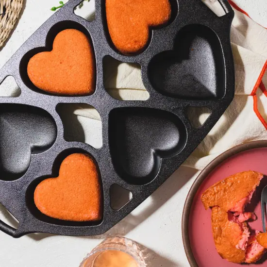 Lodge Cast Iron Mini Cake Pan, Makes 6 Heart-Shaped Cakes, Pre-seasoned Durable, and Perfect for Baking Muffins Brownies and More {4}