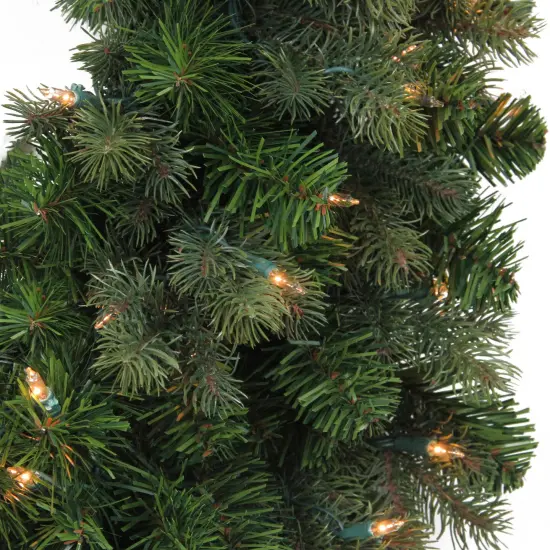 Northlight Pre-Lit Savannah Spruce Artificial Christmas Wreath - 36-Inch, Clear Lights Green {3}
