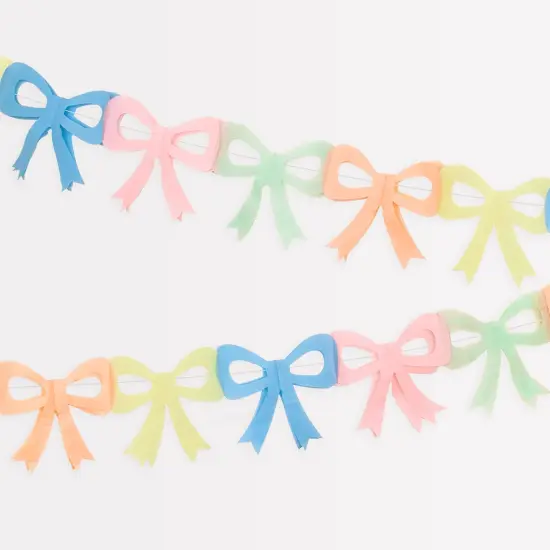 BOW TISSUE PAPER GARLAND {3}