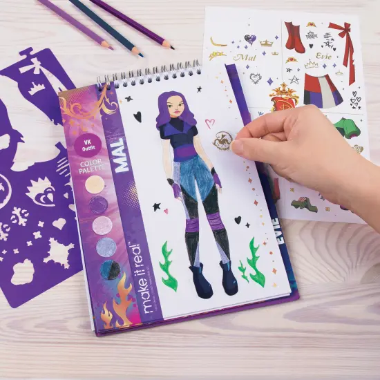 Disney Descendants Royal Wedding: Fashion Design Sketchbook - Make It Real, Includes 183 Stickers & Stencils, Draw Sketch Color & Create, Create Stunning Wedding Themed Fashions {7}