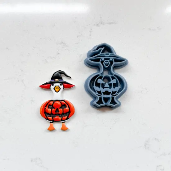 DUCK GOOSE JACK O'LANTERN | HALLOWEEN 2025 | CLAY CUTTERS {1}