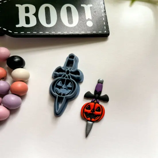 DAGGER BAT PUMPKIN | HALLOWEEN | CLAY CUTTER {2}