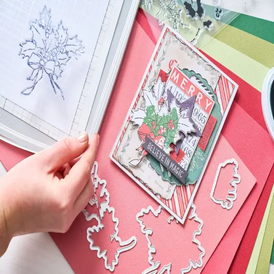 Sizzix A5 Clear Stamps With Framelits Die By 49 And Market-Pencil Line Holly {4}