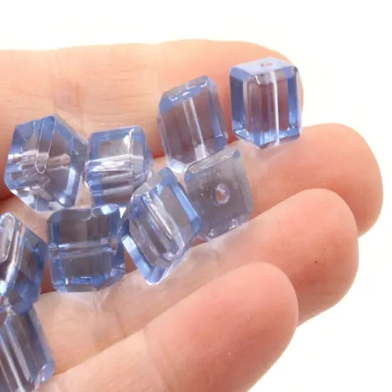 20 10mm Sky Blue Glass Cube Beads {2}