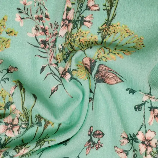 1 Yard Comfortable 50/52" Apparel Fabric Rayon Crinkle Fabric in Mint {3}