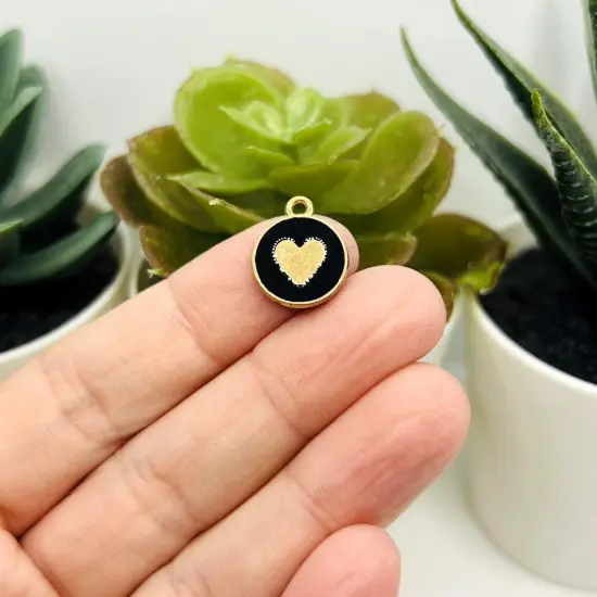 1, 4, 20 or 50 Pieces: Black and Gold Round Heart Charms - Double Sided {2}