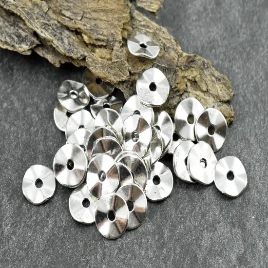 *200* 9x1mm Silver Wavy Disc Spacer Beads {4}