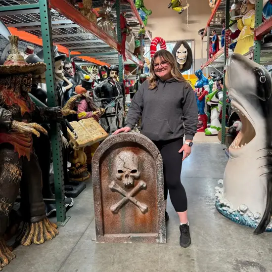 Gravestone With Skull Tombstone Statue {4}