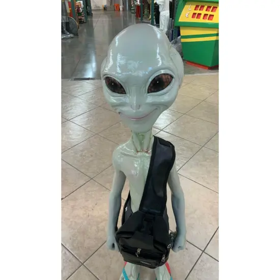 Alien Paul With Satchel Life Size Statue {4}