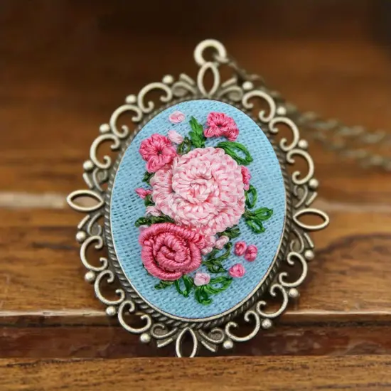 4 Pieces Silk Embroidery Pendant Kit for Beginner {5}
