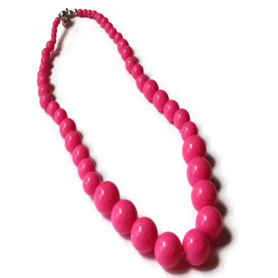 16 Inch Bright Pink Graduated Bead Vintage Necklace {4}