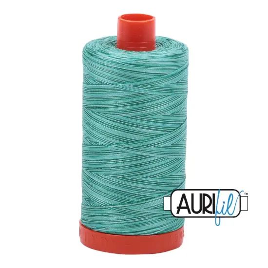 Creme de Menthe - Variegated (4662) | 50wt Large Spool (1300M / 1422Y) | Aurifil Thread {1}