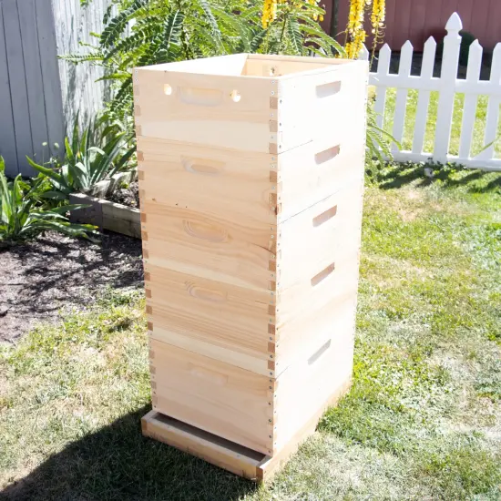 Stoney Acres Quilt Box Winter Hive Topper, Beekeeping Insulated Box for Winter Protection, Helps Retain Heat, Fits 10-Frame Langstroth Beehives {6}