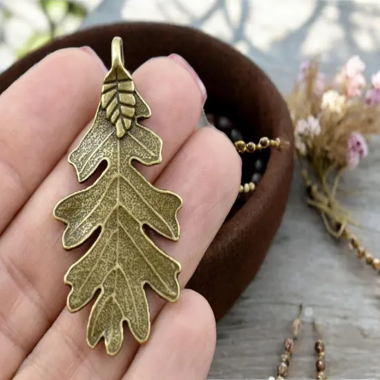*10* 48x26mm Antique Bronze Oak Leaf Pendant {4}