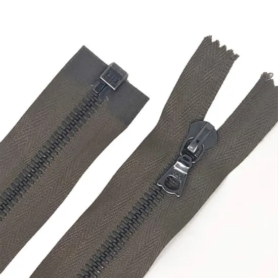 Zipper &ndash; Dark Camel 6MM Open Bottom Separating for Jackets and Outerwear {2}