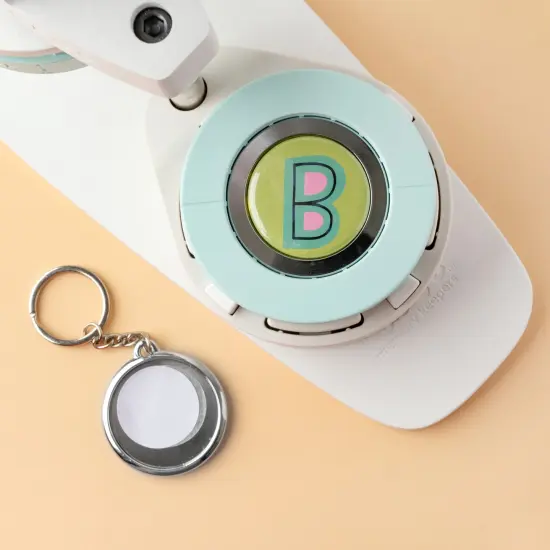 We R Button Press Keychain Kit-Makes 2 {5}