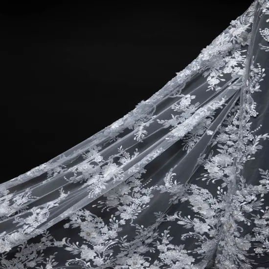 1 Yard Exquisite Embroidered Tulle Lace with Applique and 3D Design Fabric 52" Wide Ivory {7}