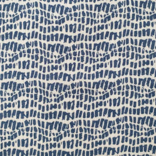 1 Yard 100 Percent Rayon Crinkle Woven Fabric Denim Color 50/52 Inch Wide {1}