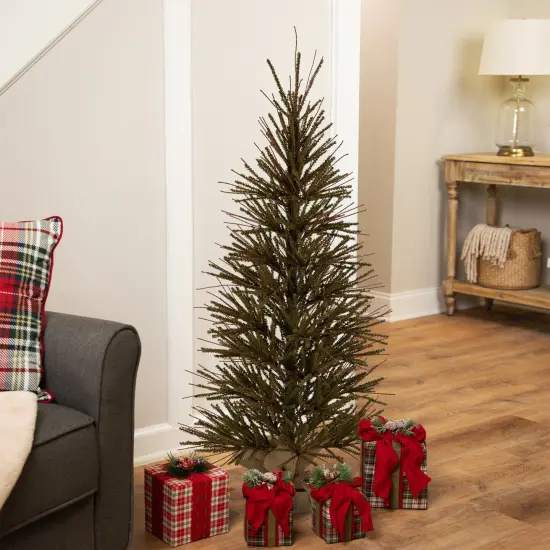 Northlight Medium Warsaw Twig Artificial Christmas Tree with Burlap Base - 4' - Unlit Brown {1}