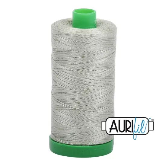 Light Laurel Green (2902) | 40wt Large Spool (1000M / 1094Y) | Aurifil Thread {1}