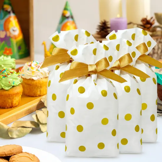 Wrapables Gold Dots Drawstring Treat Bags for Candy, Cookies, Treats, Gifts and Party Favors (50pcs) {6}