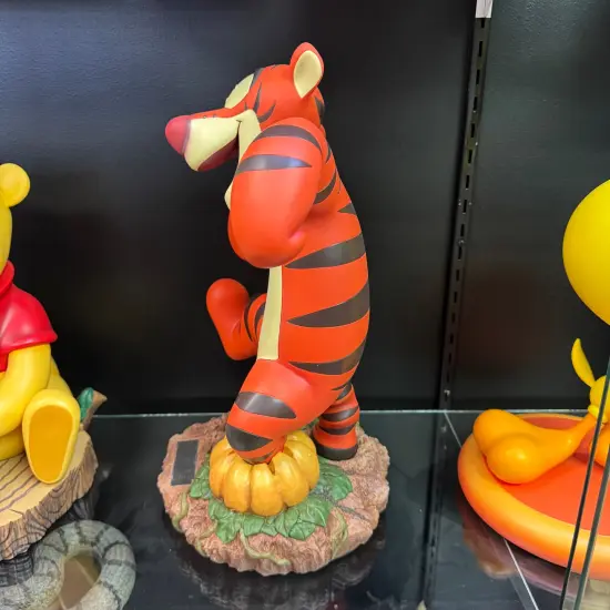 Winnie the Pooh Master Craft Tigger Table Top Statue {6}