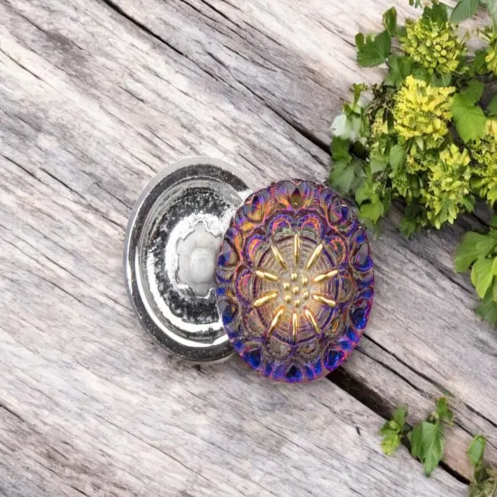 18mm Round Lacy Flower Blue Purple Iridescent with Gold Paint -- Czech Glass Buttons {1}