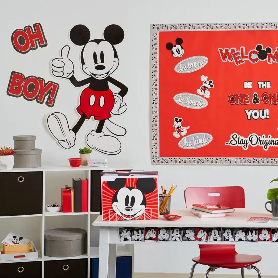 Mickey Mouse Teacher Undated Record and Lesson Plan Book - 167 Pages {3}