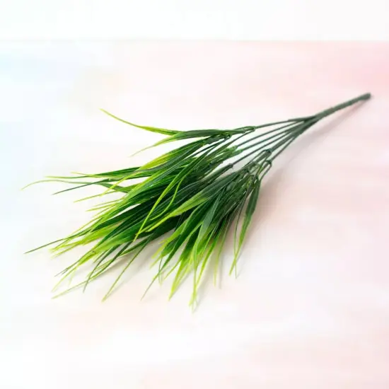 Vibrant Spring Grass Set for Stunning Table Decor {3}