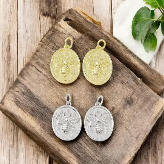 *5* 19x17mm Plated Brass Bee Charms - Choose Your Color Gold (2100) {4}