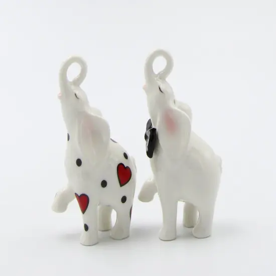 Ceramic Elephant Couple Salt and Pepper Shakers, Home D&eacute;cor, Gift for Her, Gift for Mom, Kitchen D&eacute;cor, Valentine&rsquo;s Day D&eacute;cor {4}