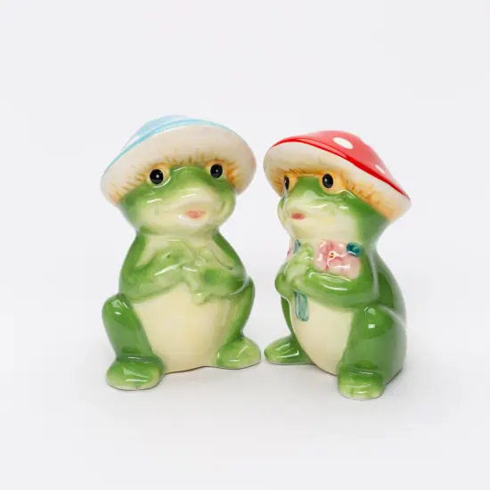 Ceramic Mushroom Frog Salt And Pepper Shakers, Home Décor, Gift for Her, Gift for Mom, Kitchen Décor, Farmhouse Décor, Nature Lover Gift {2}
