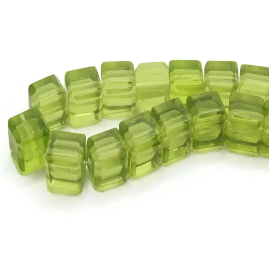 20 10mm Green Glass Cube Beads {6}