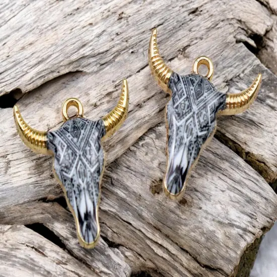 *10* 22x21mm Black & White Enamel Cow Head Charms {3}