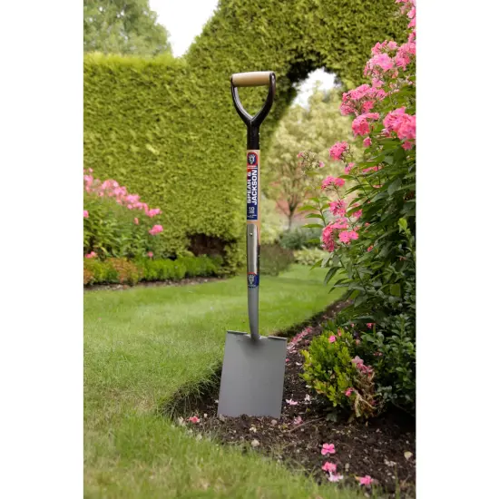 Spear & Jackson Neverbend Professional Treaded Digging Spade &ndash; Heavy-Duty Forged Carbon Steel Garden Spade for Tough Soil and Precision Digging {4}
