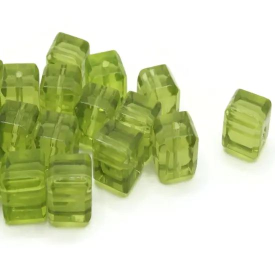 20 10mm Green Glass Cube Beads {1}