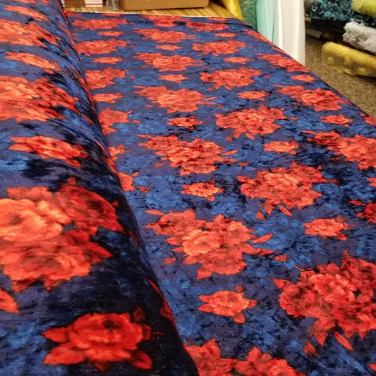 1 Yard Navy Scarlett Blue Floral Print Crushed Stretch Velvet Fabric for Apparel Upholstery D&eacute;cor 60 Inch Width {1}