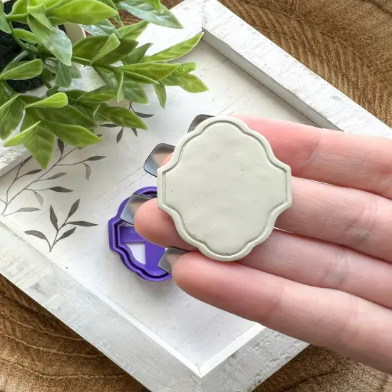 Gallery Frame Cutter {2}