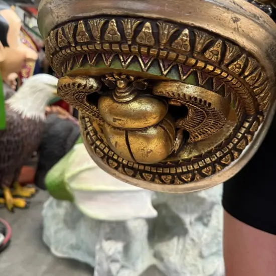 Pre-Owned Egyptian Plant Holder Statue {5}