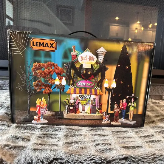 Quick Bite Spider Diner House Set - Lemax Spooky Town {2}