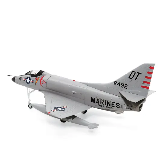 Collections Etc McDonnell Douglas A-4C Skyhawk 1:72 Scale Die-Cast Model {6}