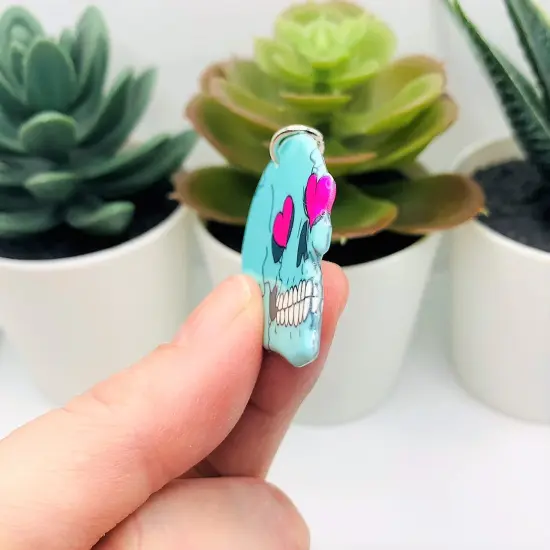 Blue Skull with Heart Eyes Charms, 35x39mm {4}